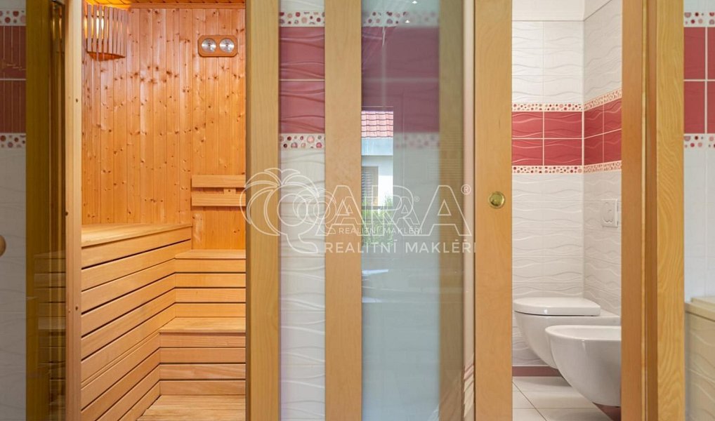 Prodej domu 470 m² s pozemkem 1 038 m², Praha – náhled fotky 18