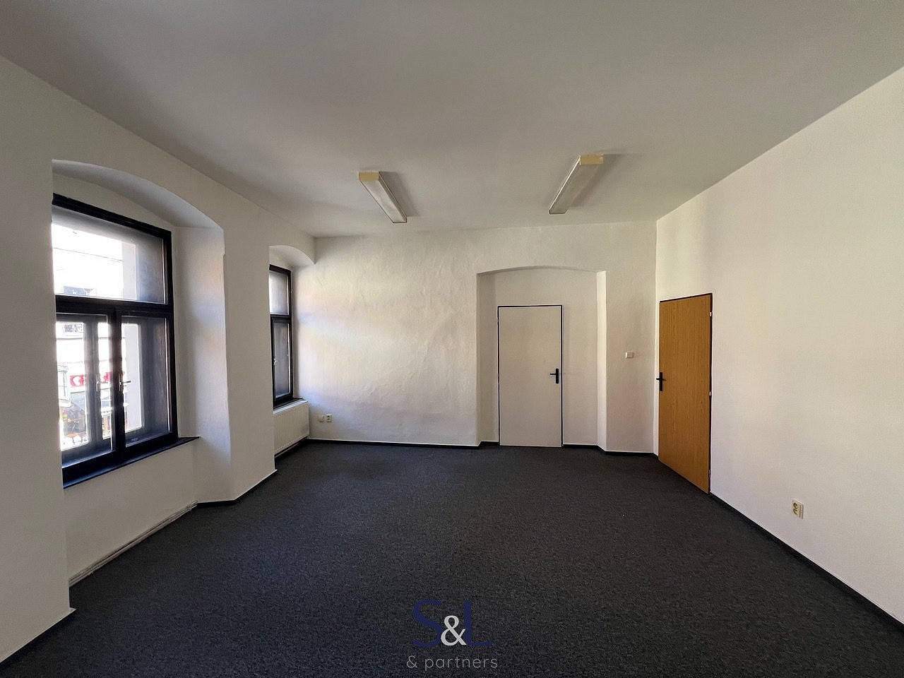 Pronájem kanceláře 49 m² – fotografie 2