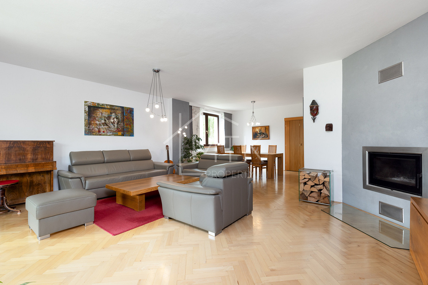 Prodej domu 218 m² s pozemkem 951 m²