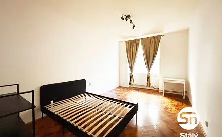 Pronájem bytu 1+1 48 m², Chrudimská, Praha 3 - Vinohrady