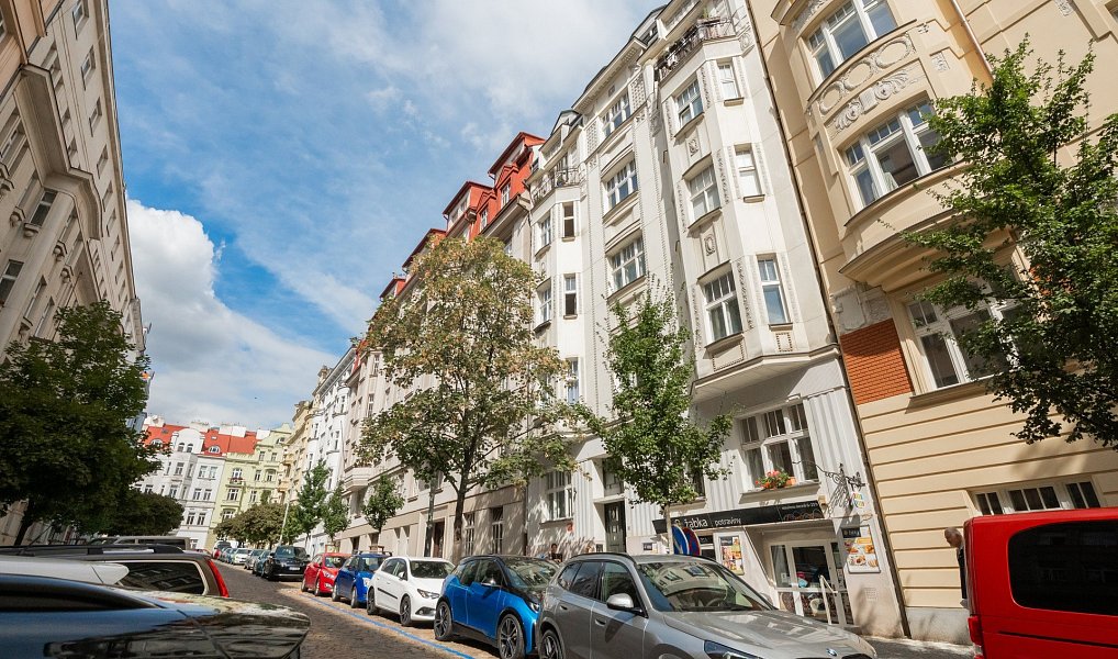 Prodej bytu 3+kk 83 m², Praha – náhled fotky 2