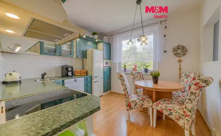 Prodej bytu 3+1 74 m², Na Zámecké, Toužim, okres Karlovy Vary