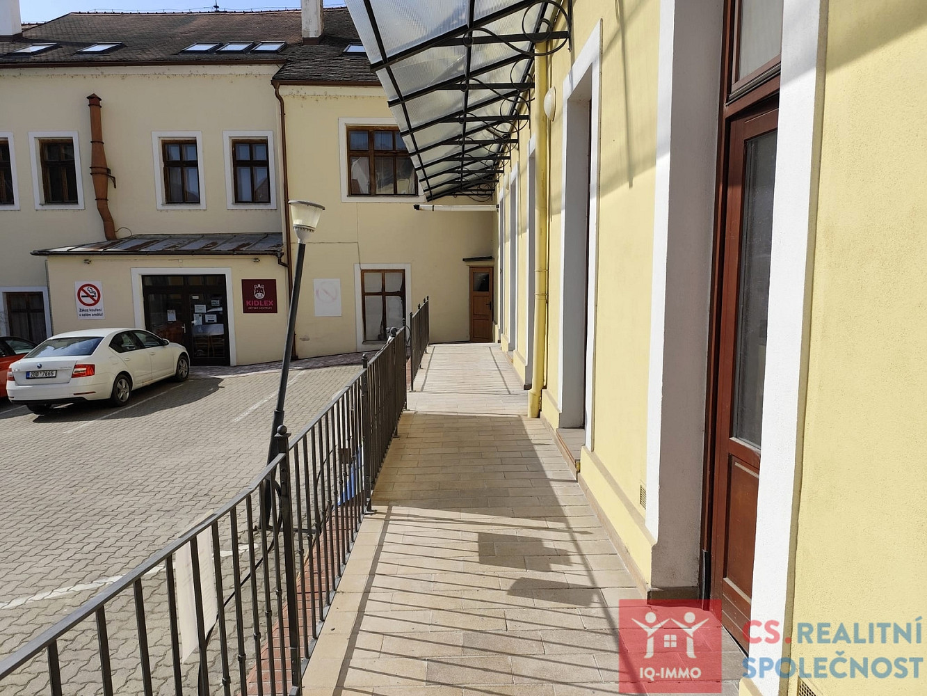 Pronájem obchodních prostor 28 m²