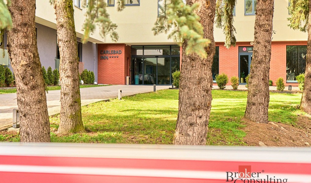 Prodej bytu 2+kk 61 m², Dalovice – náhled fotky 2