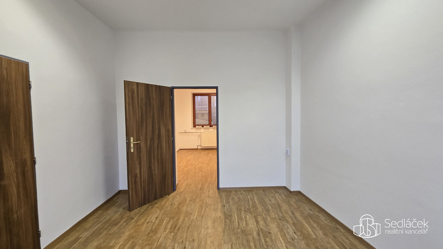 Pronájem kanceláře 25 m² – fotografie 5