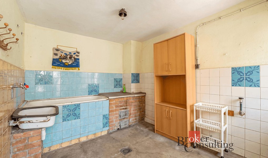 Prodej domu 220 m² s pozemkem 493 m², Blučina – náhled fotky 32