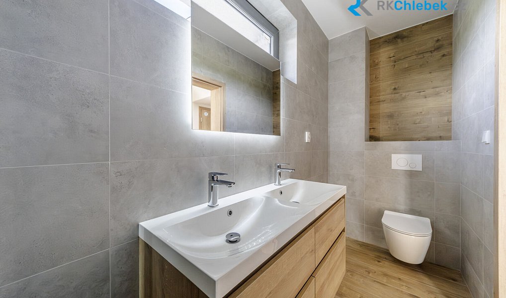 Prodej domu 120 m² s pozemkem 827 m², Horní Domaslavice – náhled fotky 35