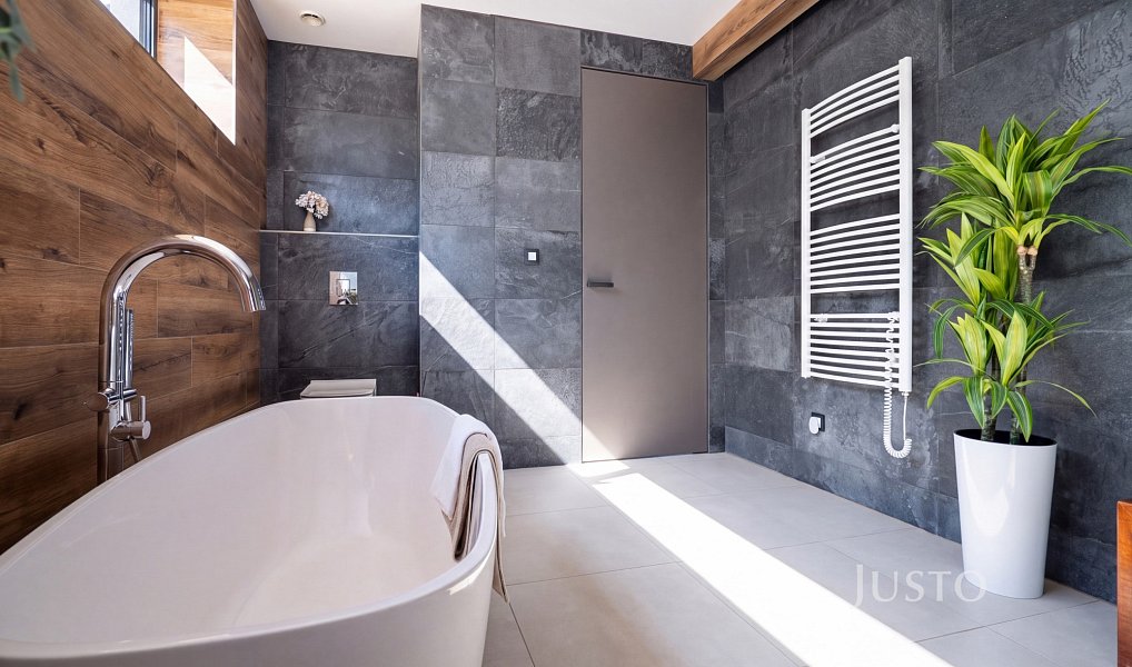 Prodej domu 349 m² s pozemkem 1 385 m², Ohrobec – náhled fotky 20