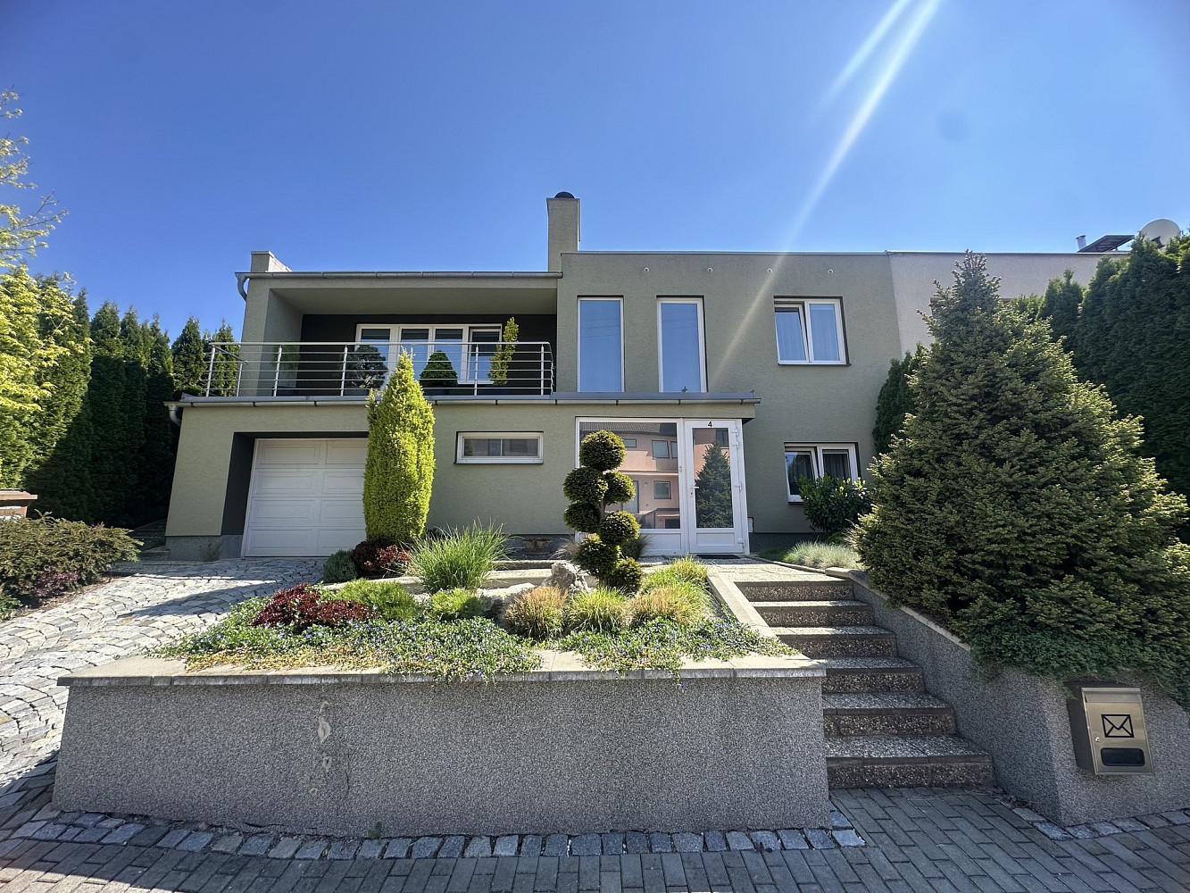 Prodej domu 230 m² s pozemkem 966 m²