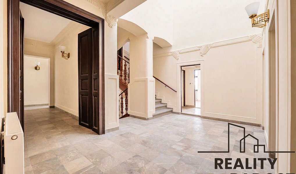 Prodej ubytovacího objektu 1 200 m², Znojmo – náhled fotky 14