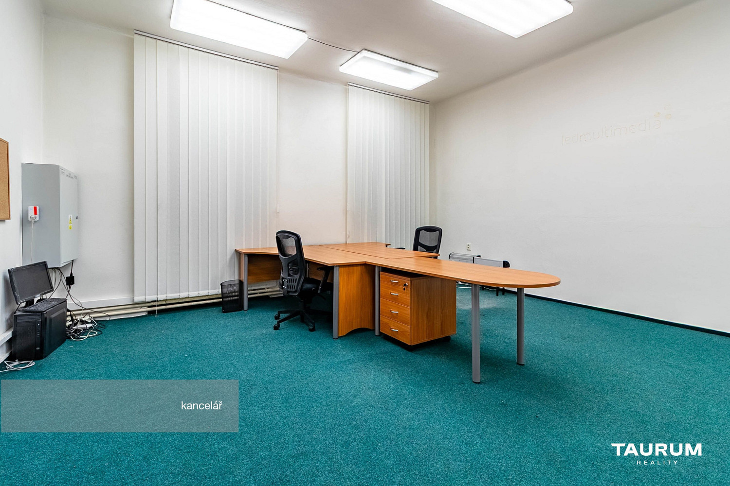 Pronájem kanceláře 39 m² – fotografie 3
