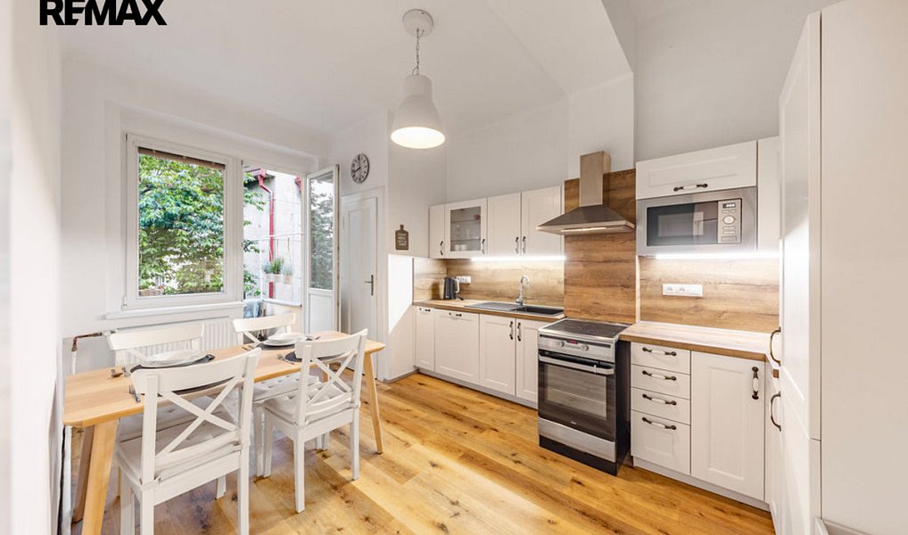 Prodej bytu 4+1 133 m², Praha – náhled fotky 17