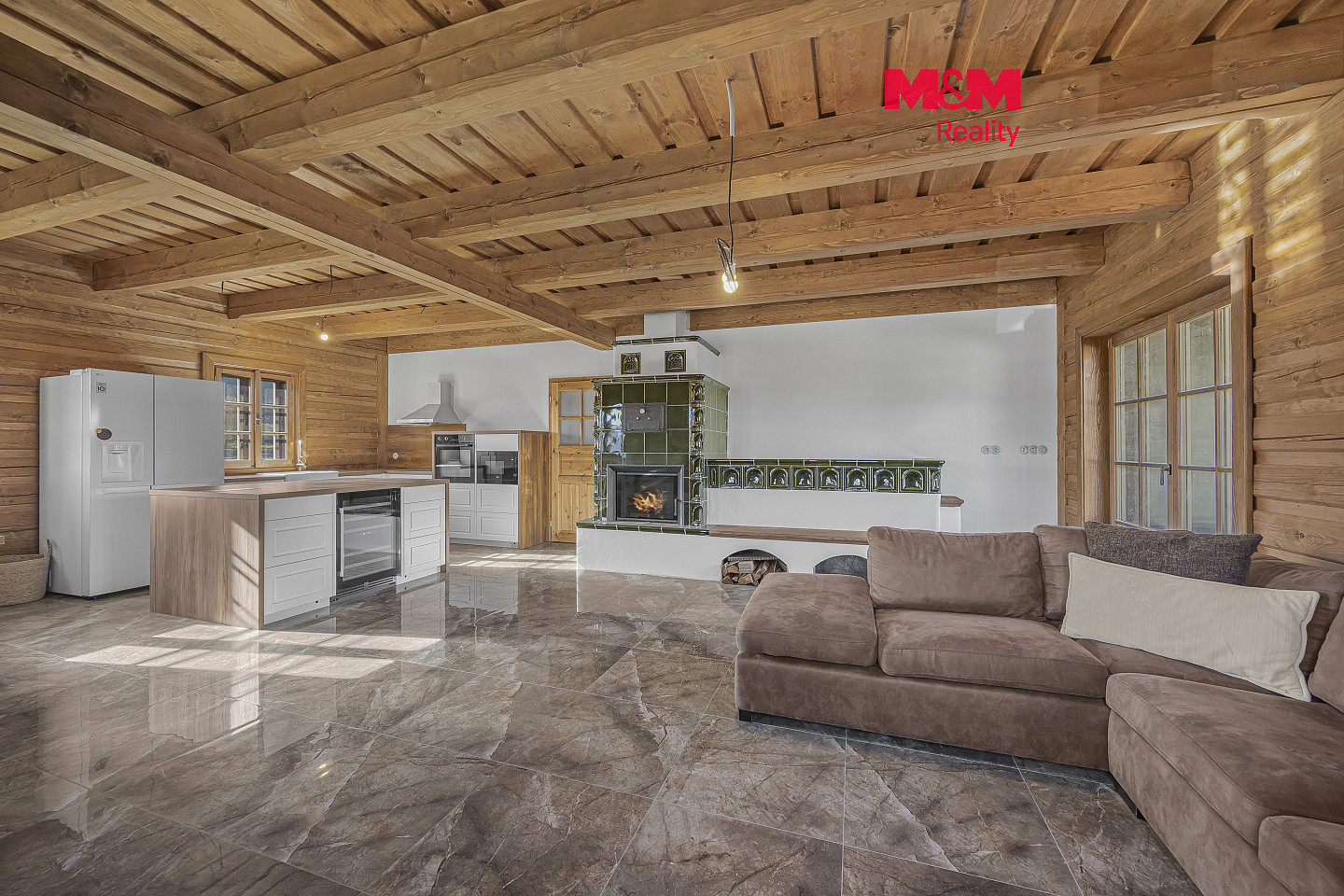 Prodej domu 237 m² s pozemkem 1 141 m²