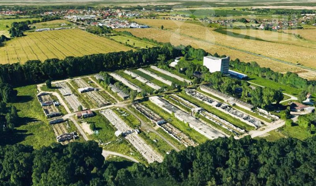 Prodej komerčního pozemku 4 075 m², Třeboň – náhled fotky 3