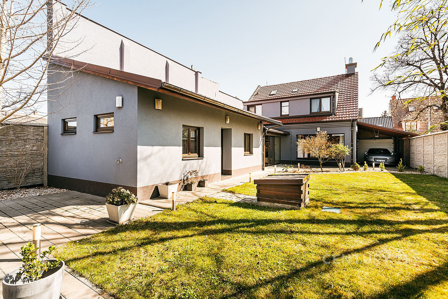 Prodej domu 218 m² s pozemkem 454 m²