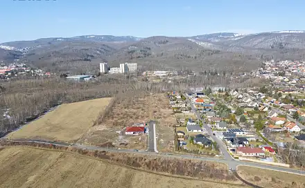 Prodej stavebního pozemku 938 m², Lom, okres Most