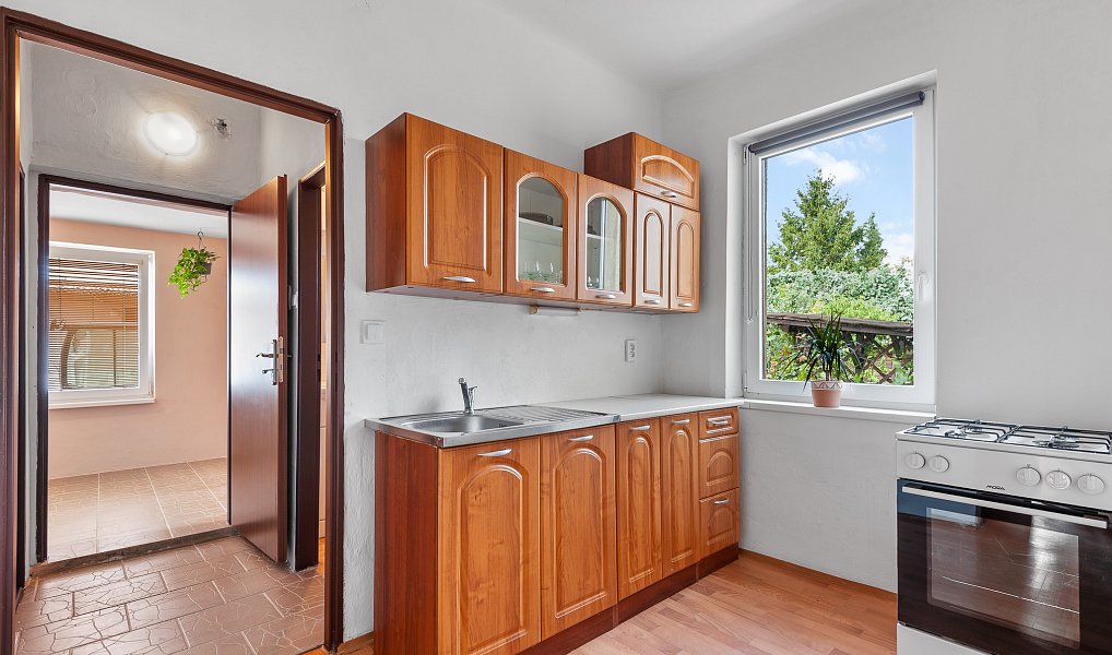 Prodej domu 73 m² s pozemkem 317 m², Otrokovice – náhled fotky 2