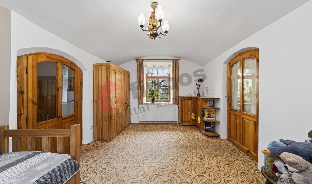 Prodej domu 271 m² s pozemkem 1 077 m², Rožmitál pod Třemšínem – náhled fotky 16