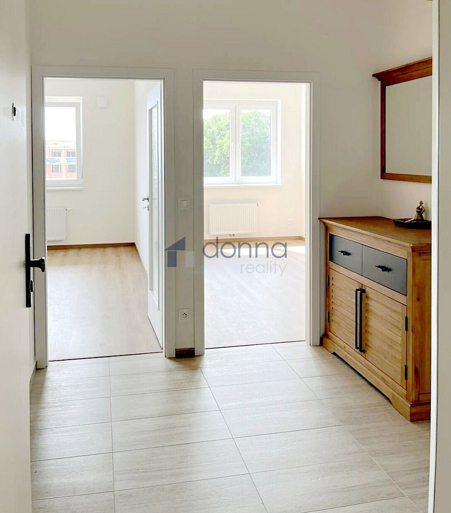Pronájem bytu 2+kk 52 m² – fotografie 4