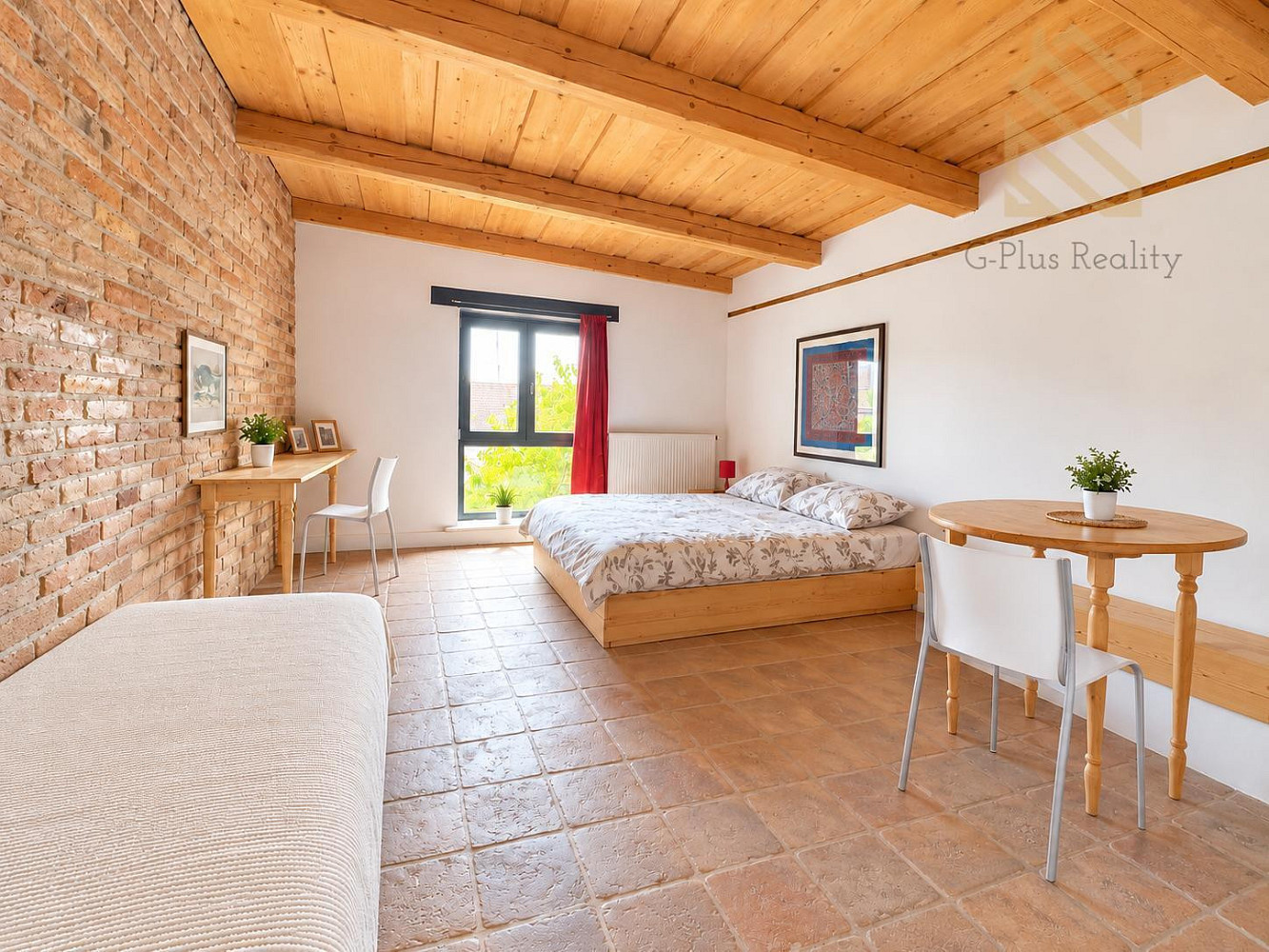 Pronájem bytu 1+kk 28 m²