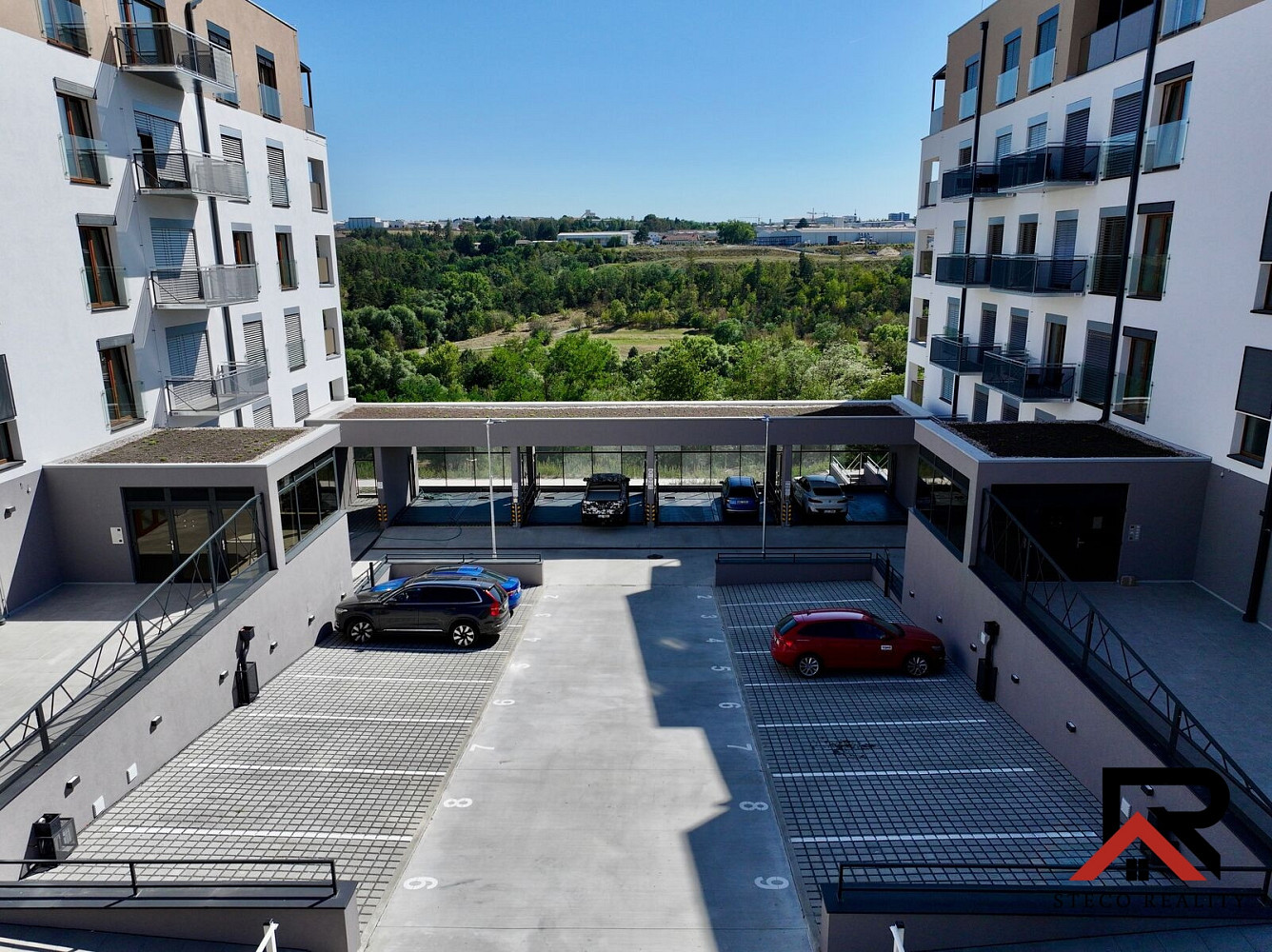 Pronájem bytu 2+kk 60 m² – fotografie 2