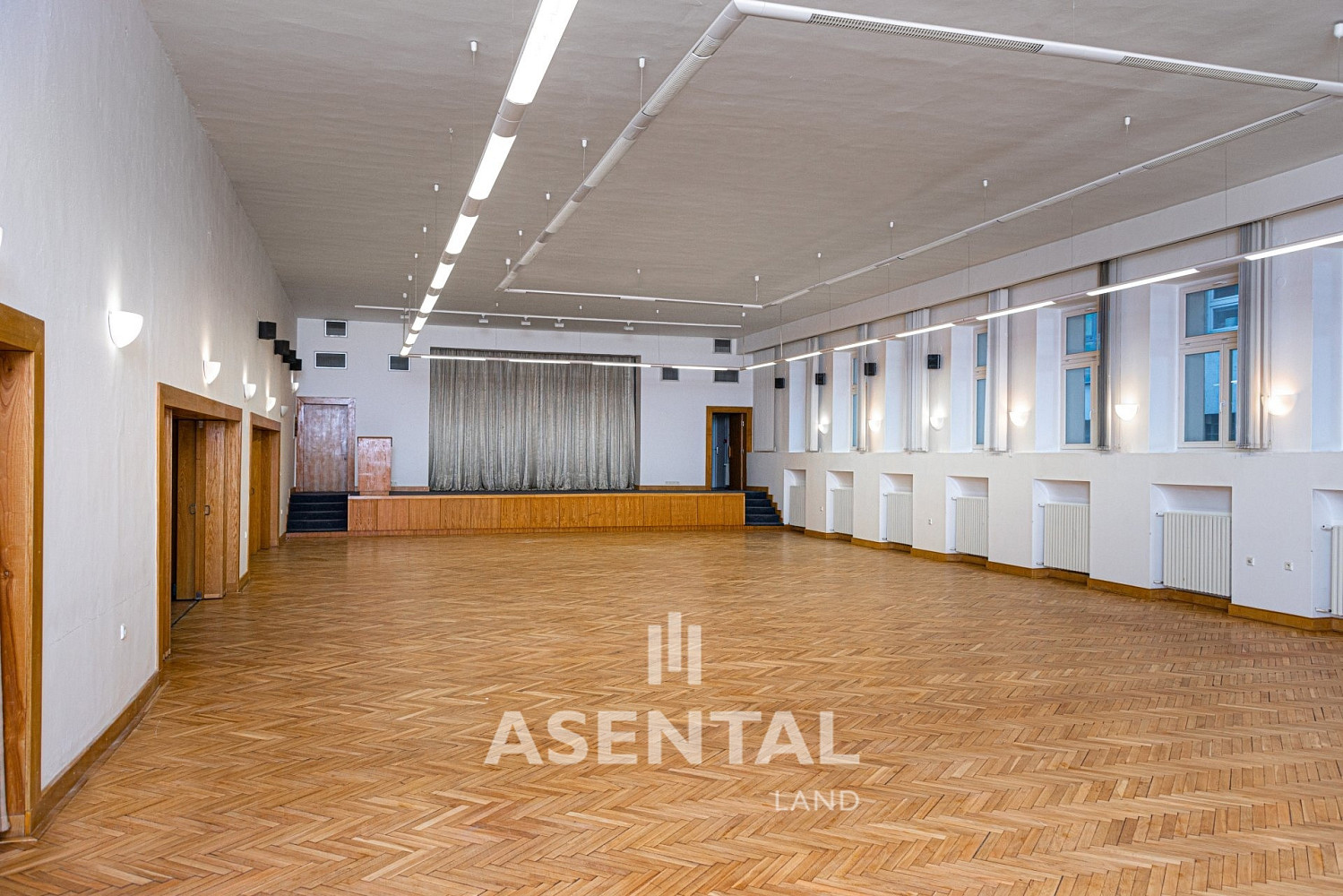 Pronájem komerčního objektu (jiného typu) 488 m² – fotografie 5