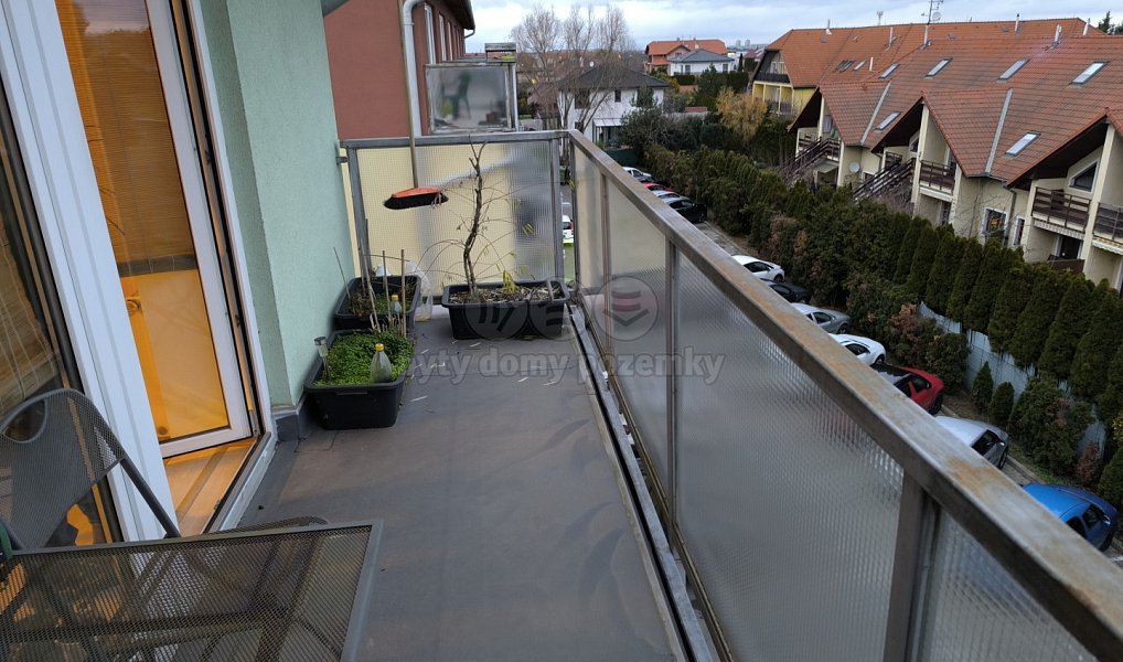 Prodej bytu 1+kk 36 m², Jesenice – náhled fotky 9