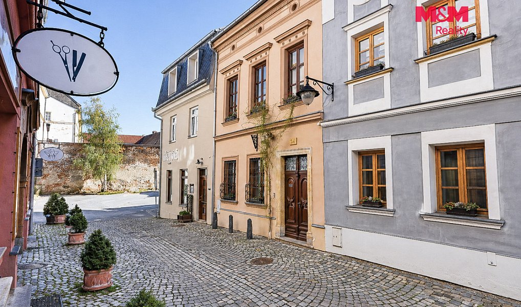 Prodej domu 420 m² s pozemkem 414 m², Olomouc – náhled fotky 2