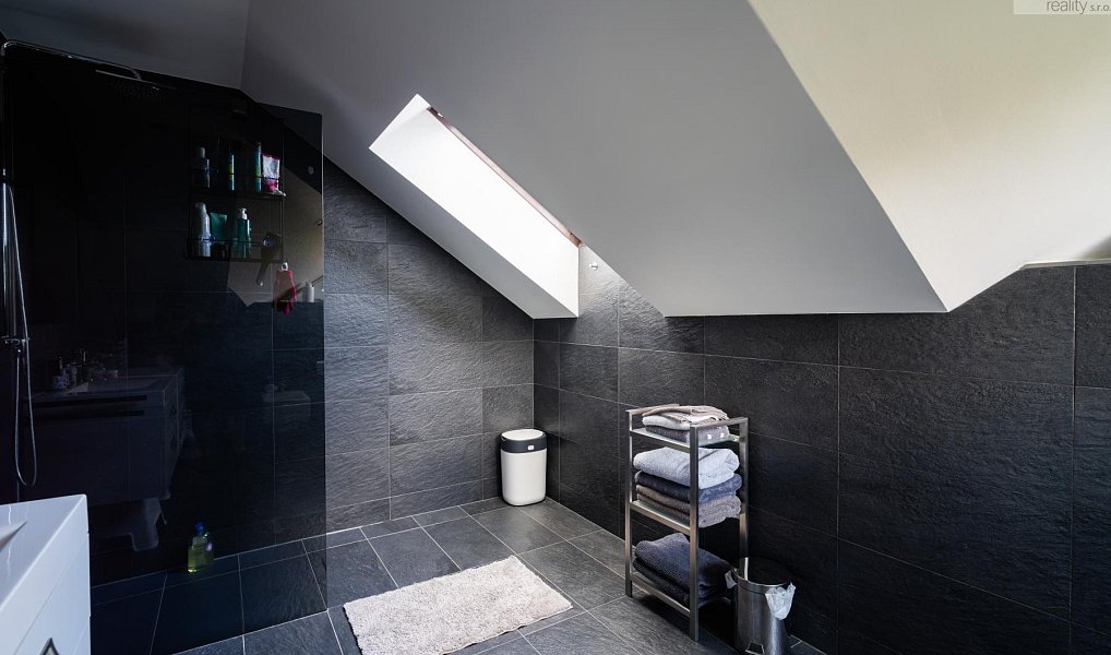 Prodej domu 116 m² s pozemkem 1 115 m², Jirkov – náhled fotky 24
