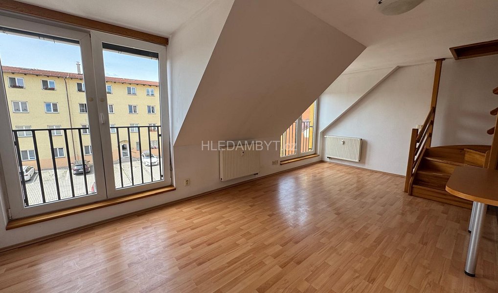 Prodej bytu 2+kk 51 m², Šestajovice – náhled fotky 4
