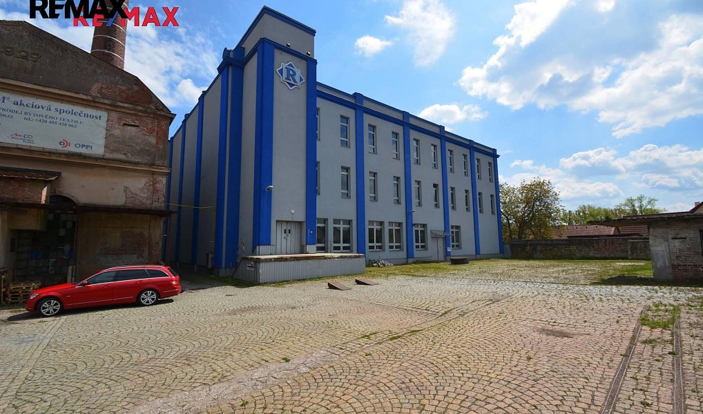 Pronájem výrobních prostor 1 422 m², Černožice – náhled fotky 11