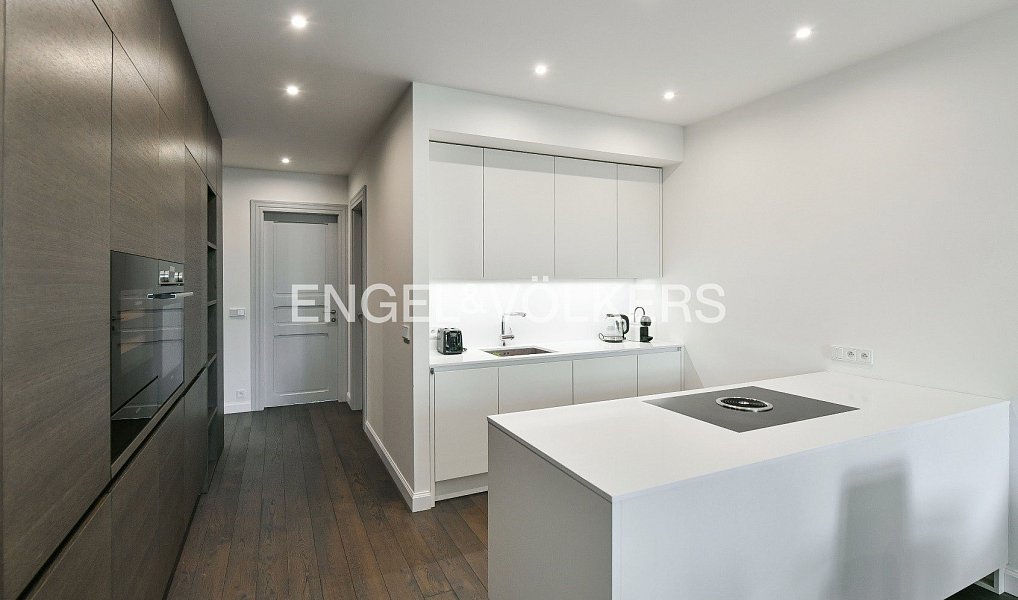 Pronájem bytu 3+kk 95 m², Praha – náhled fotky 2