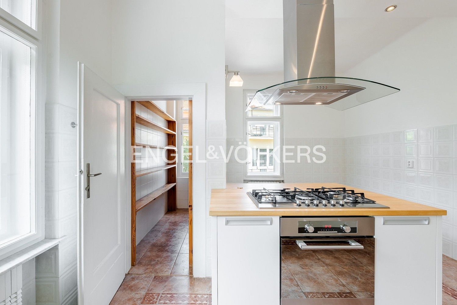 Pronájem bytu 5+1 146 m² – fotografie 4