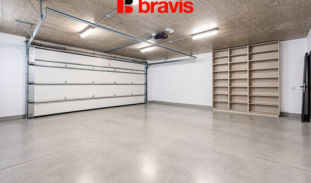 Pronájem domu 230 m² s pozemkem 414 m², Brno – náhled fotky 41