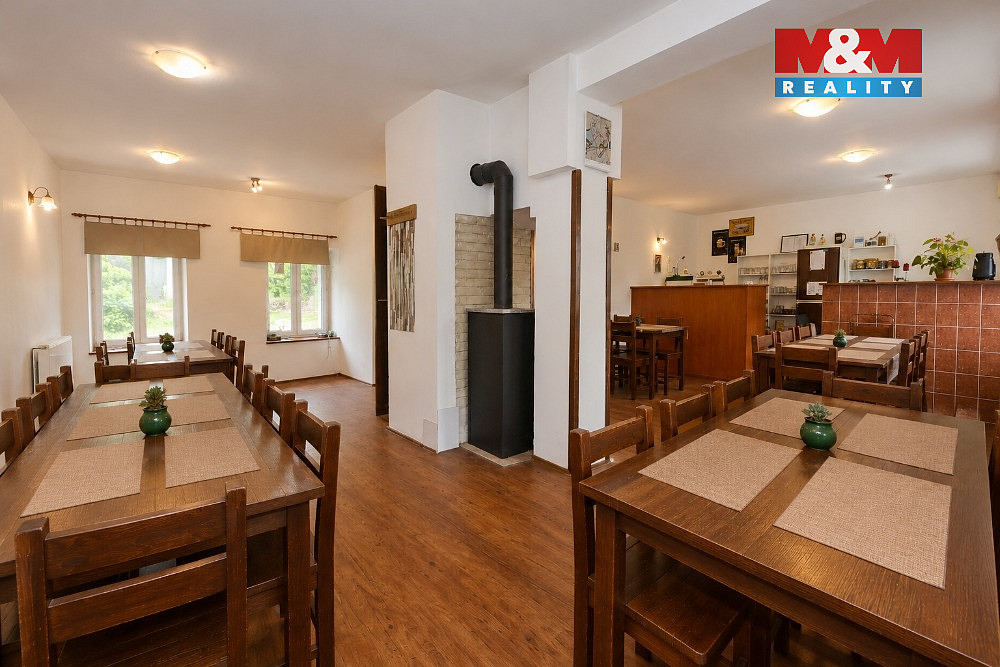 Prodej ubytovacího objektu 198 m² — photo 2