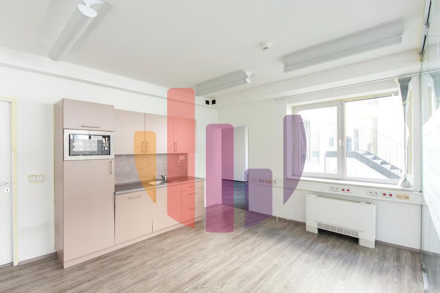 Pronájem kanceláře 160 m² — photo 5