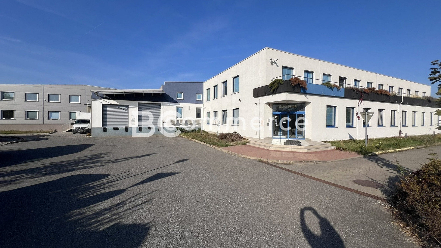 Pronájem skladovacích prostor 4 600 m² – fotografie 3