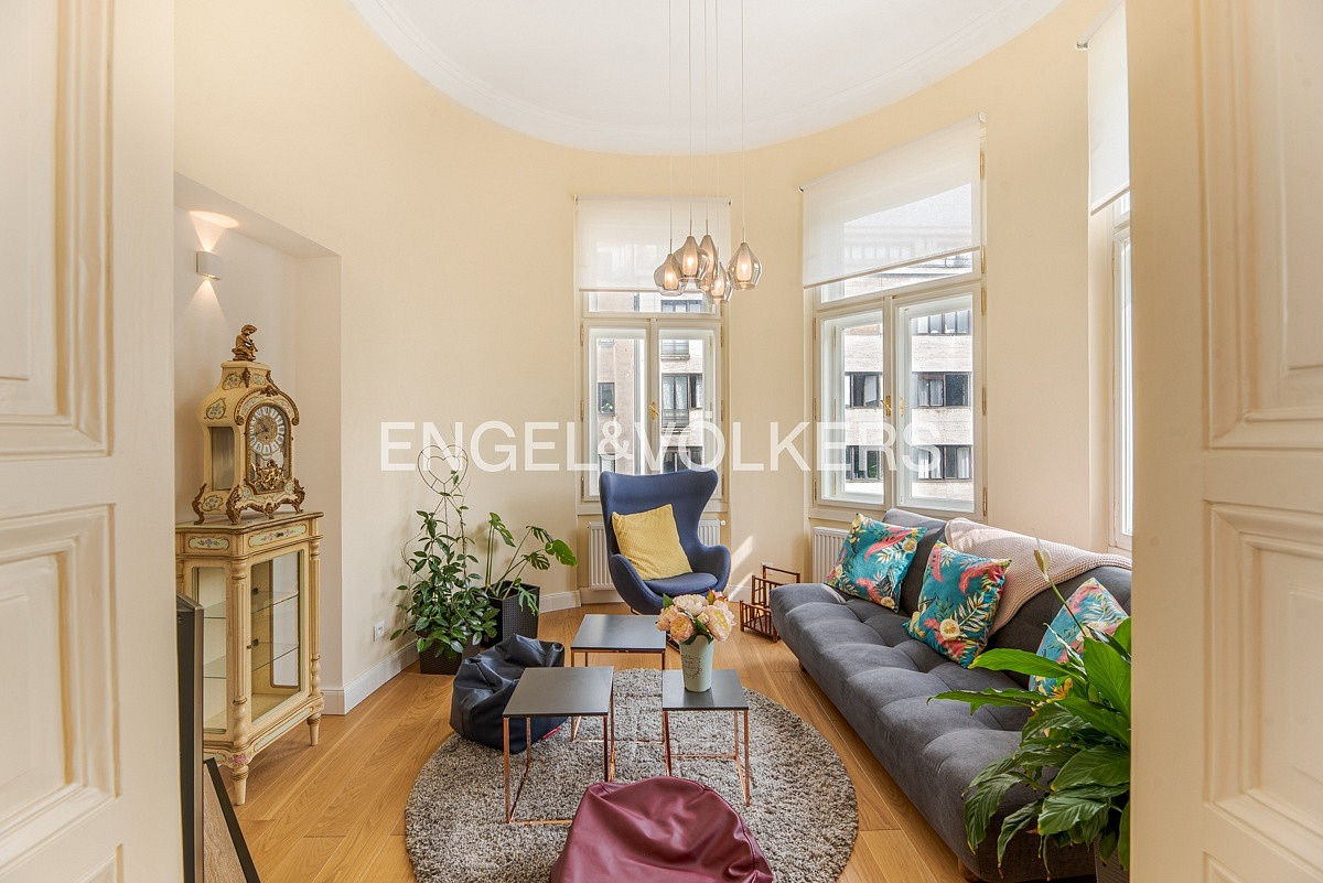 Pronájem bytu 3+1 102 m² — photo 2