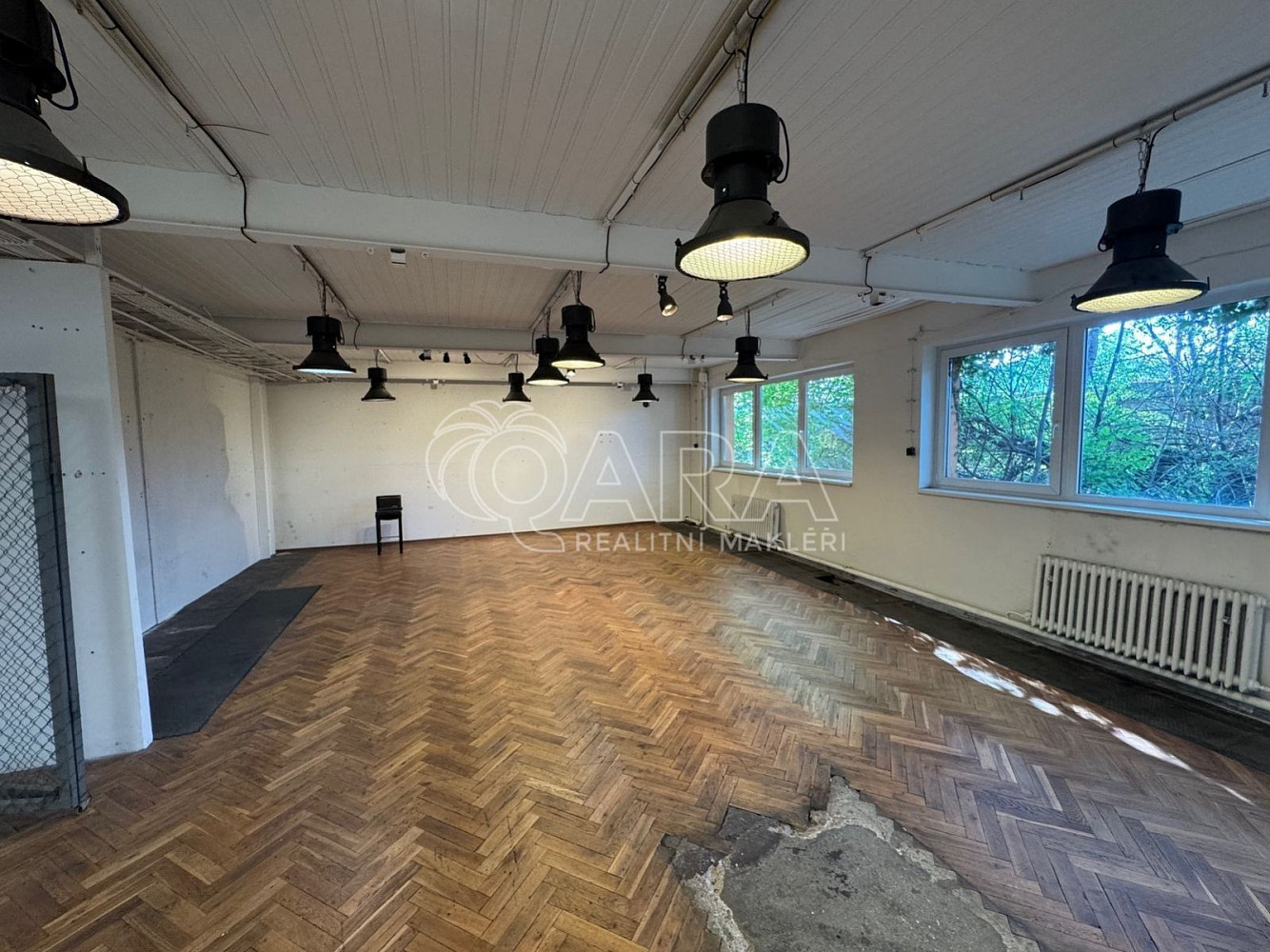 Pronájem kanceláře 100 m² — photo 4