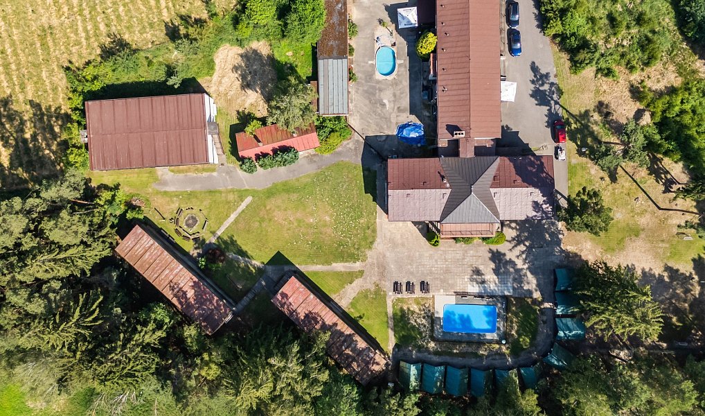 Prodej ubytovacího objektu 1 644 m², Krásná Hora – náhled fotky 33