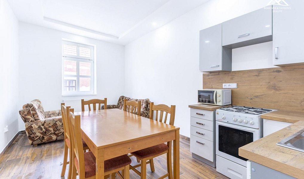 Pronájem bytu 3+kk 45 m², náměstí T. G. Masaryka, Chotěboř, okres Havlíčkův Brod