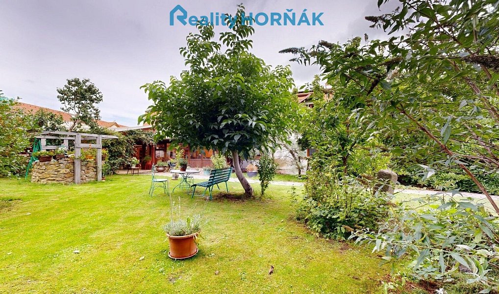 Prodej domu 364 m² s pozemkem 1 261 m², Votice – náhled fotky 38