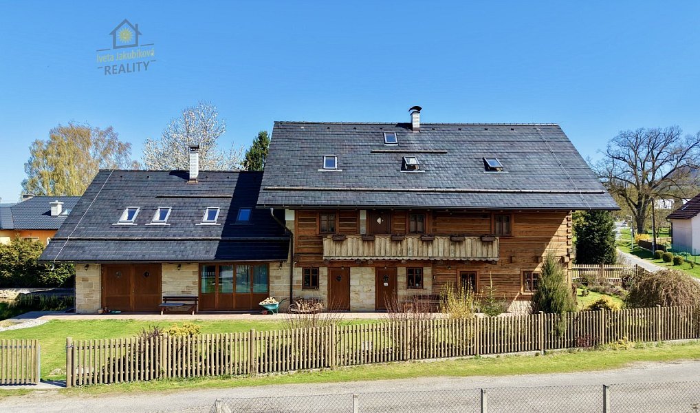 Prodej domu 638 m² s pozemkem 1 266 m², Okna – náhled fotky 3