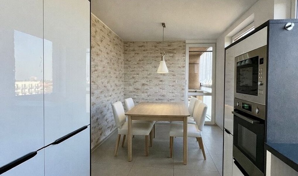 Prodej bytu 3+1 71 m², Boháčova, Pardubice – Studánka