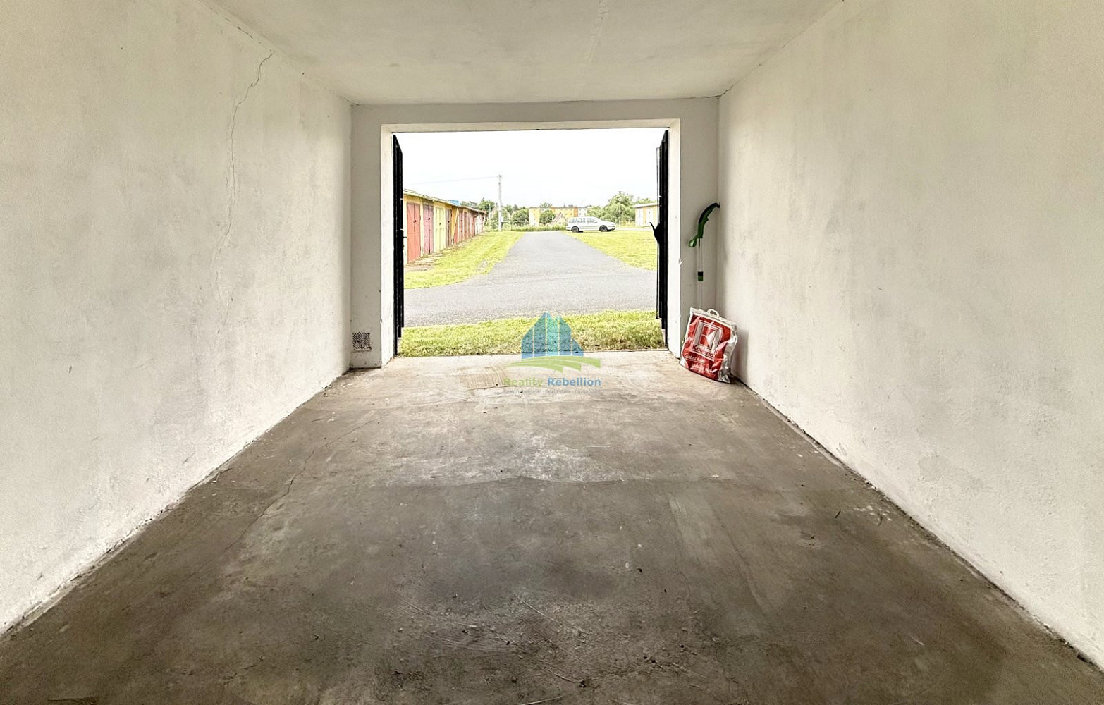 Zděná garáž(21m2) ve františkových lázních - horní lomany na prodej — photo 4