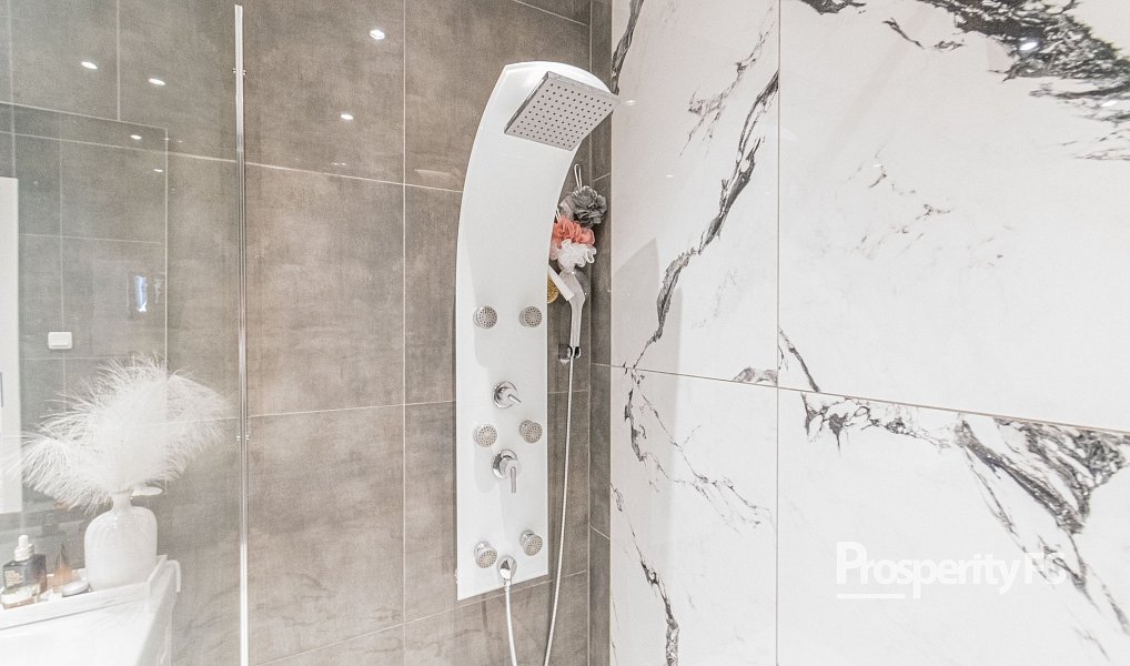 Prodej domu 290 m² s pozemkem 658 m², Kyselovice – náhled fotky 16