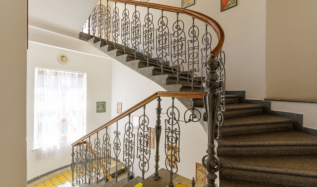 Prodej ubytovacího objektu 820 m², Mikulov – náhled fotky 3