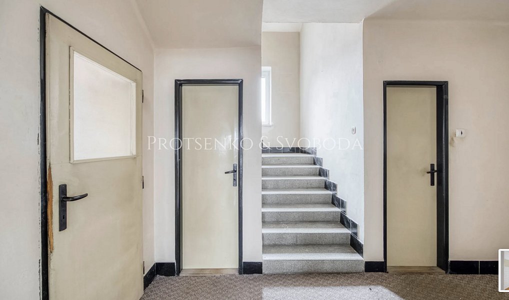 Prodej domu 308 m² s pozemkem 804 m², Písek – náhled fotky 12