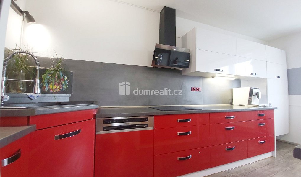 Prodej bytu 4+kk 85 m², Vochov – náhled fotky 6