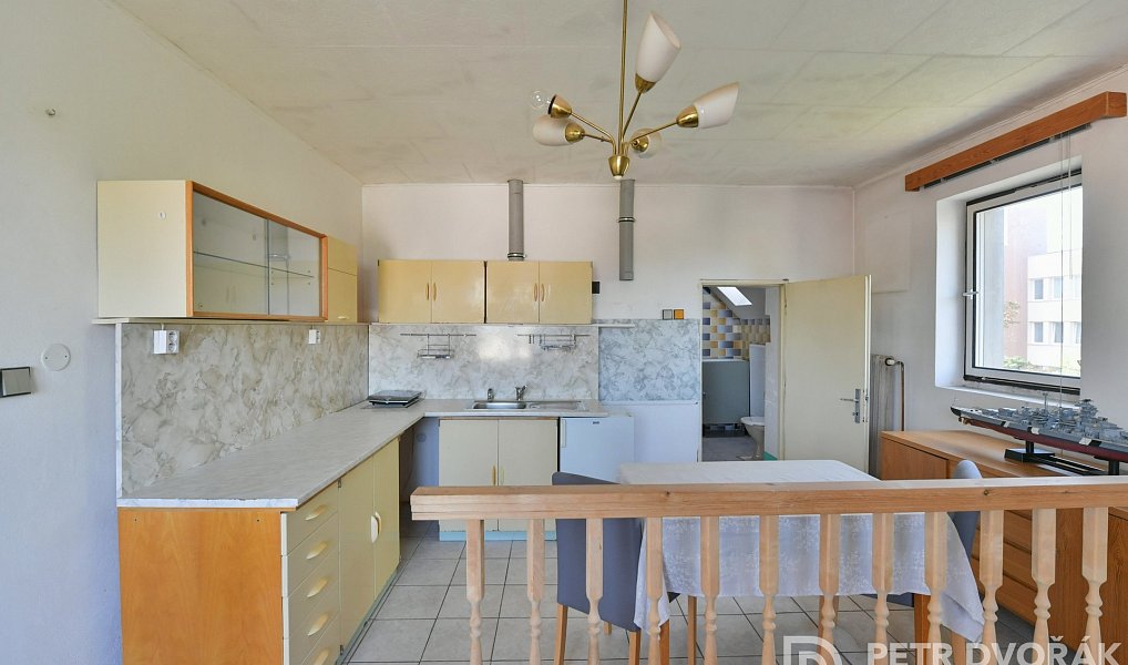 Prodej domu 161 m² s pozemkem 1 027 m², Úvaly – náhled fotky 13